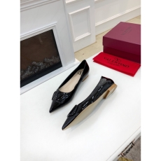 Valentino flat shoes